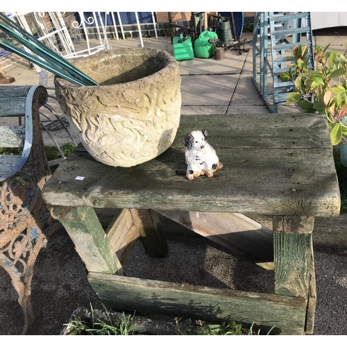 1876 - An outside wood table and a planter. COLLECT ONLY