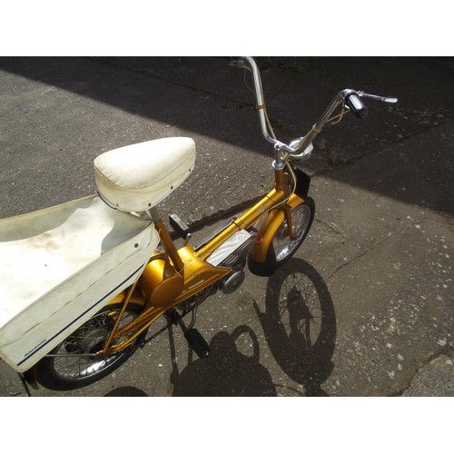 2265 - A 1968 Raleigh Wisp moped with VE60, 1971 tax disc & owners handbook etc. COLLECT ONLY