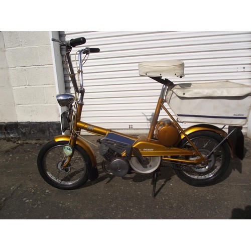 2265 - A 1968 Raleigh Wisp moped with VE60, 1971 tax disc & owners handbook etc. COLLECT ONLY