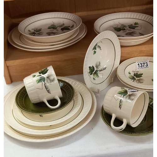 1373 - A 28 piece Palissy dinner set COLLECT ONLY