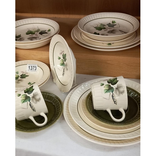 1373 - A 28 piece Palissy dinner set COLLECT ONLY