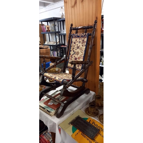 1395 - A child's American rocking chair COLLECT ONLY