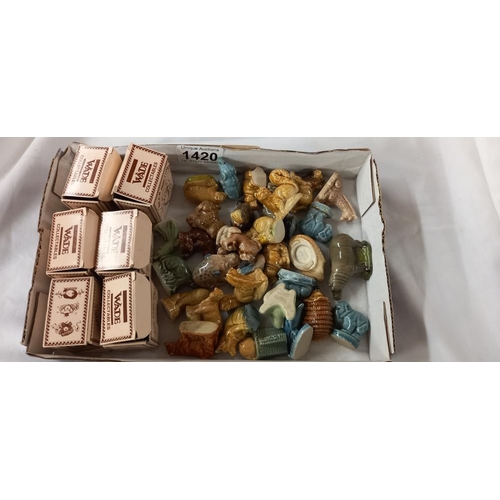 1420 - A boxed Wade bear ambitions and quantity of loose Wade Whimsies