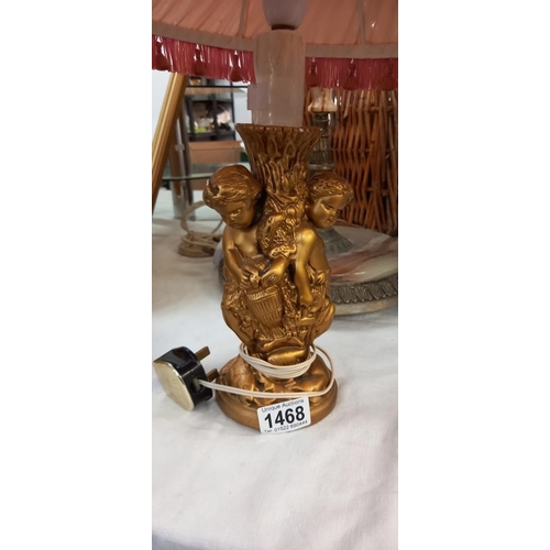 1468 - A cherub table lamp with shade COLLECT ONLY