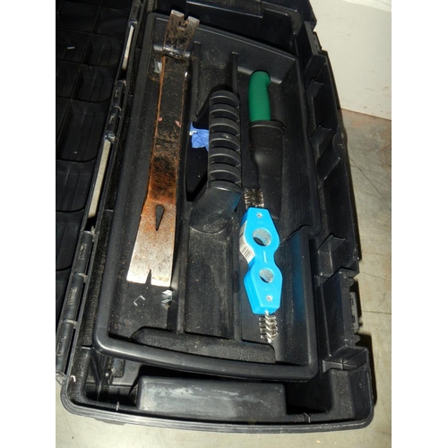 1725 - A quality tool box with tools, COLLECT ONLY.