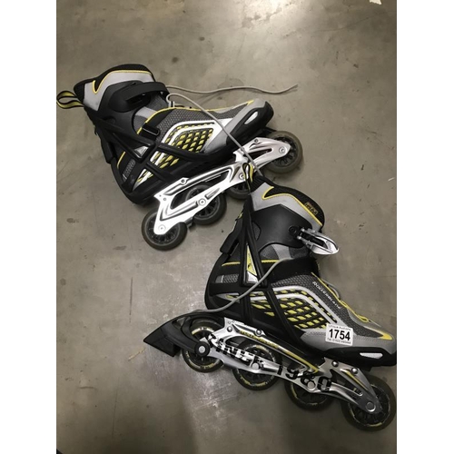 1754 - A Pair of New Size 9 In Line Performance Race Rollerblades COLLECT ONLY