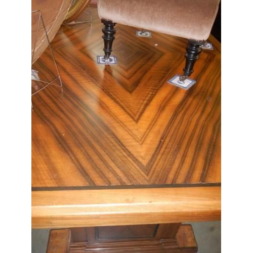 625 - A superb quality solid wood dining table, COLLECT ONLY.