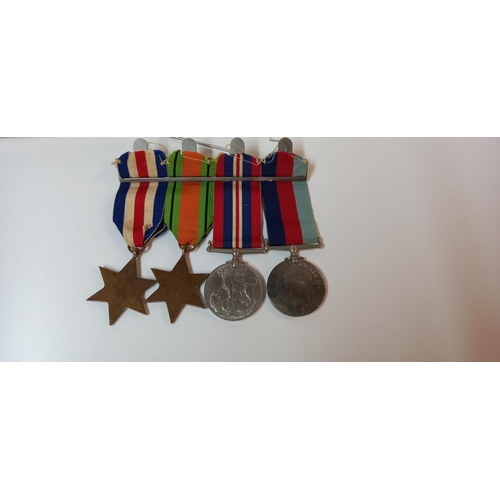 1099 - A Korea Medal, Set of 4 World War II Medals. 1914-1918 Metal Dog Tags