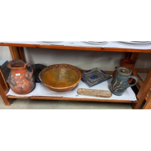 101 - A quantity of pottery, jug a/f COLLECT ONLY