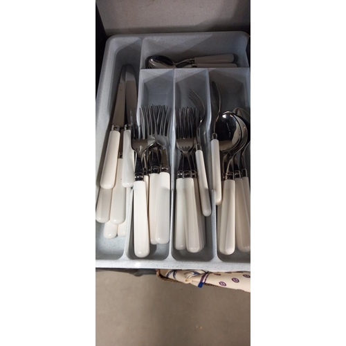 27 - A good lot of cutlery including boxed items