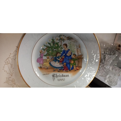 29 - 4 boxed Royal Worcester Christmas plates, 1979 through to 1982