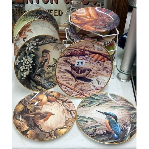 215 - 10 Coalport Garden visitor collectors cabinet plates and 1 Wedgwood RSPB collectors plates featuring... 