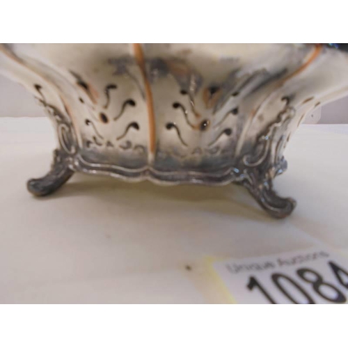 1084 - A silver plate on copper 19th century pot pourri dish.