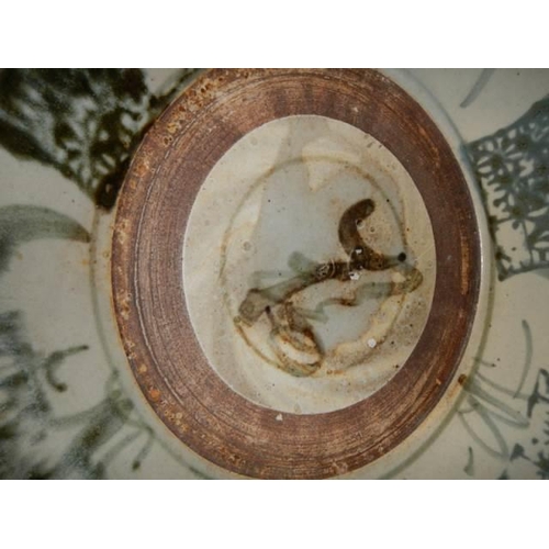 1152 - A late 19/early 20th century pottery bowl.