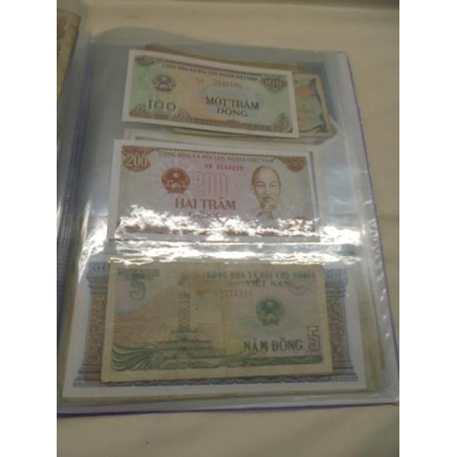 1117 - A folder of old bank notes and a quantity of loose bank notes.