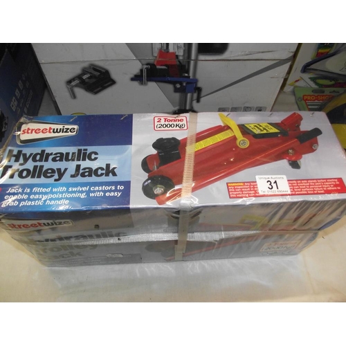 31 - A boxed 2 tonne Streetwize hydraulic trolley jack  COLLECT ONLY