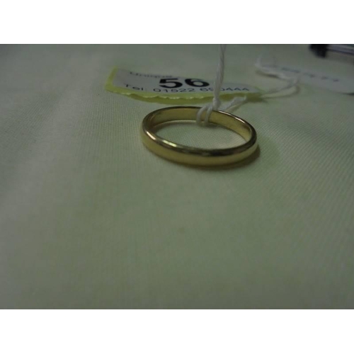 56 - An un-marked wedding ring, size M, 1.9 grams.