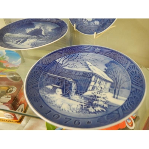 653 - Seven Royal Copenhagen collector's plates, 1970-1976.