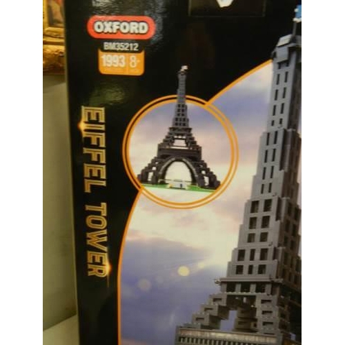 803 - A new boxed Oxford Bricks Eiffel Tower.