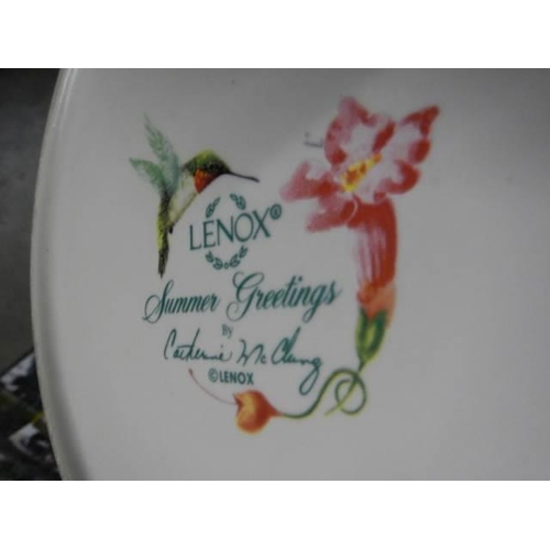 842 - A large Lenox hand painted charger featuring birds, 37 cm diameter, COLLECT ONLY.