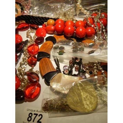 872 - A good lot of costume jewellery.