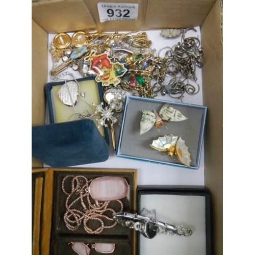 932 - A mixed lot of costume jewellery including art deco cocktail watches, butterfly brooches etc.,