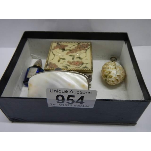 954 - Two old perfume bottles, a trinket box and a small coin purse.