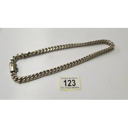 123 - A silver 925 curb necklace, stamped too clasp, 51 cm long, 6.5 oz.