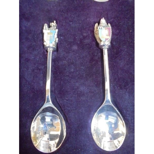 182 - A limited edition 1407/2500 'The Queens Beasts' silver commemorative spoons presentation set.