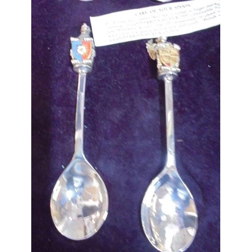 182 - A limited edition 1407/2500 'The Queens Beasts' silver commemorative spoons presentation set.