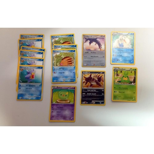 907 - A quantity of Pokemon cards in steam seige box.