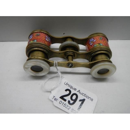 291 - A superb quality pair of enameled opera glasses.