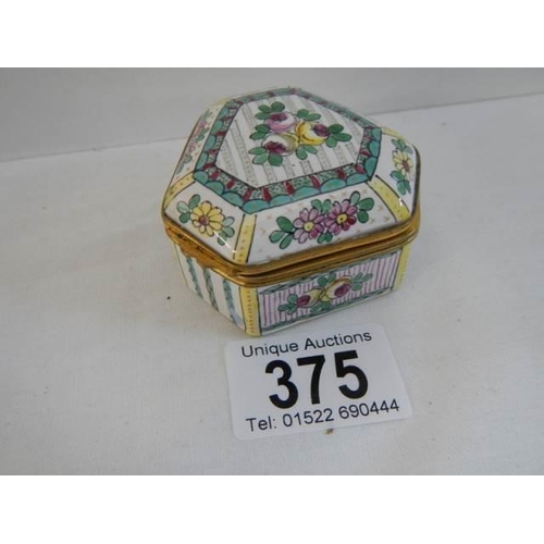 375 - A 19th century continental porcelain hinged box.