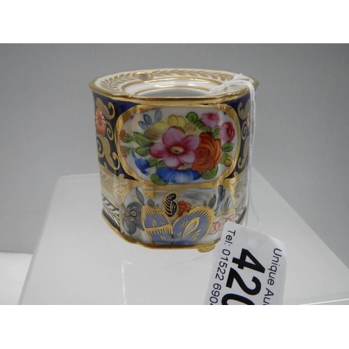 420 - An early Crown Staffordshire ink pot.