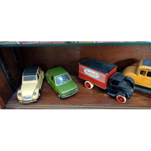 2068 - A Polistil Fiat 126 & Citroen 2CV Hubley Ford model A etc.