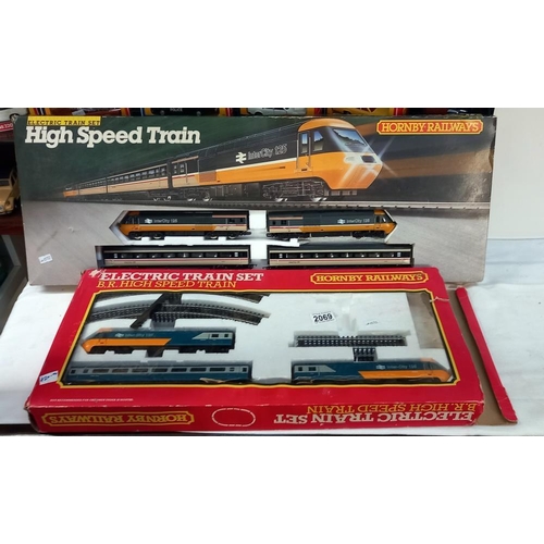 2069 - A Hornby railways '00' gauge R673 high speed train set & R695 Intercity 125 high speed train set