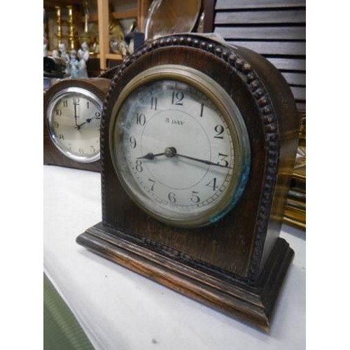 489 - Four good oak mantel clocks all in working order,