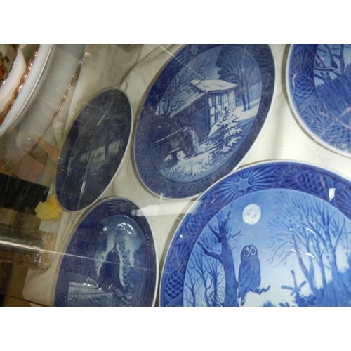 579 - Seven Royal Copenhagen cabinet plates.