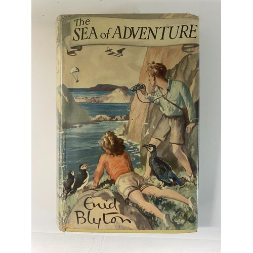 466 - A set of eight Enid Blyton Adventure Series books, all first editions, all with dust jackets (one dj... 