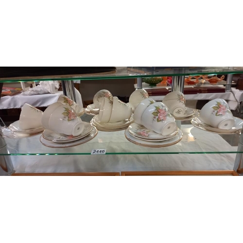 2440 - A 35 piece tea set by Fenton