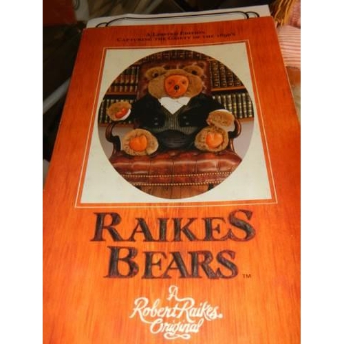 865 - A Robert Raikes original collectors bear.