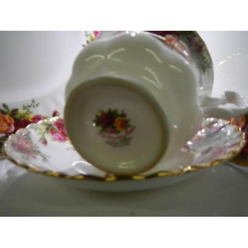 888 - Approximately 30 pieces of Royal Albert Old Country Roses table ware, COLLECT ONLY.