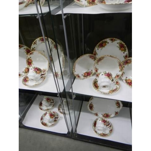 888 - Approximately 30 pieces of Royal Albert Old Country Roses table ware, COLLECT ONLY.