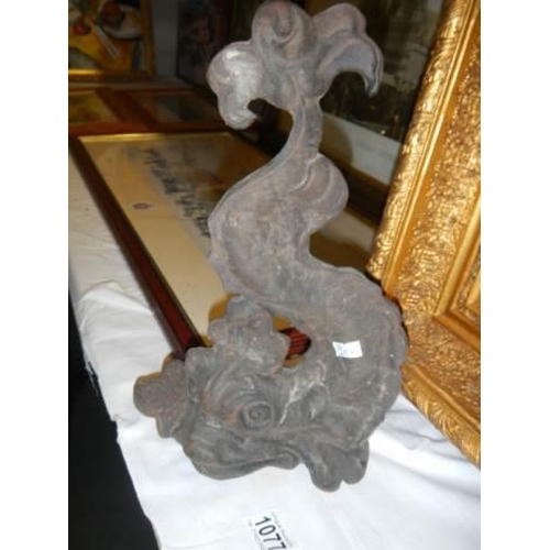 1077 - An old cast serpent door stop.