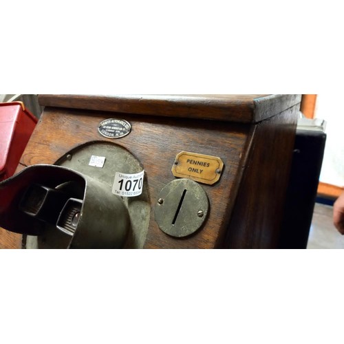 1070 - An old fairground Penny in slot stereo viewer by Krafts Automatics Ltd., COLLECT ONLY.