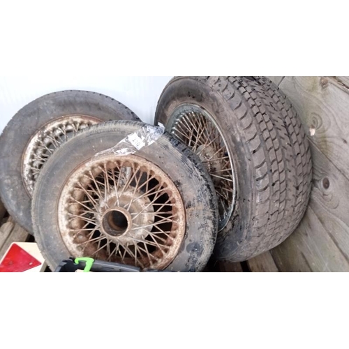 310 - 3 Decorative wire wheels