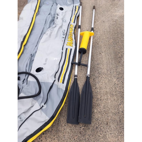 364 - Large Inflatable Dinghy - 4 person & oars plus pump. L 9mtrs W 1Mtr