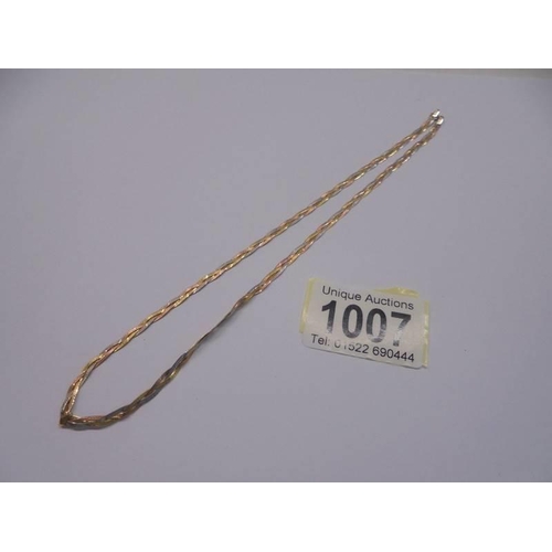 1007 - A tri-coloured 9ct gold necklace, 3.6 grams.