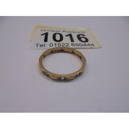 1016 - A 9ct gold eternity ring, size O, 1066 grams.