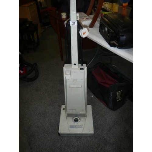 27 - A Philips vacuum cleaner in working order, COLLECT ONLY.